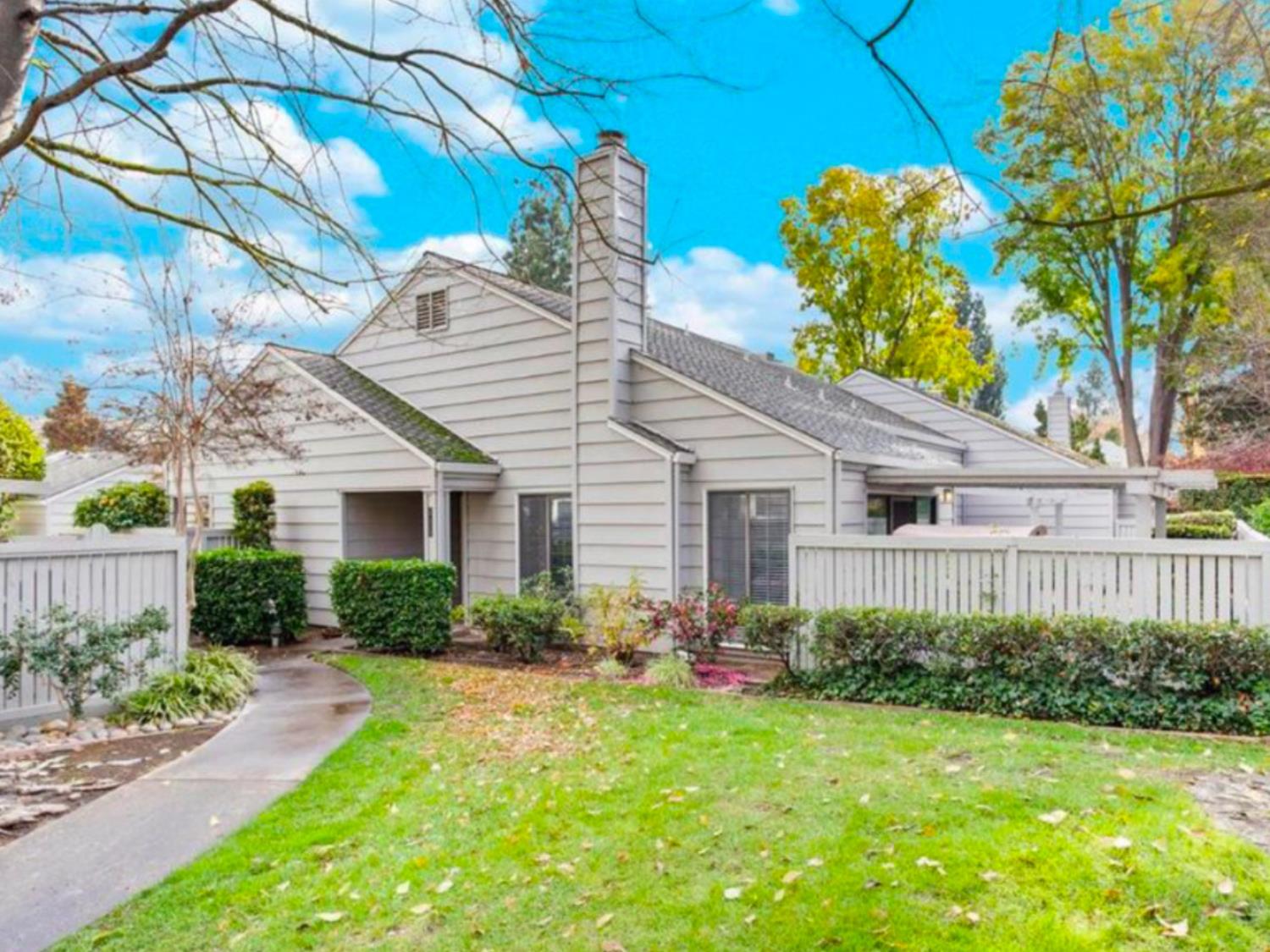 2768 Sherwood Avenue #B, Modesto, CA 95350