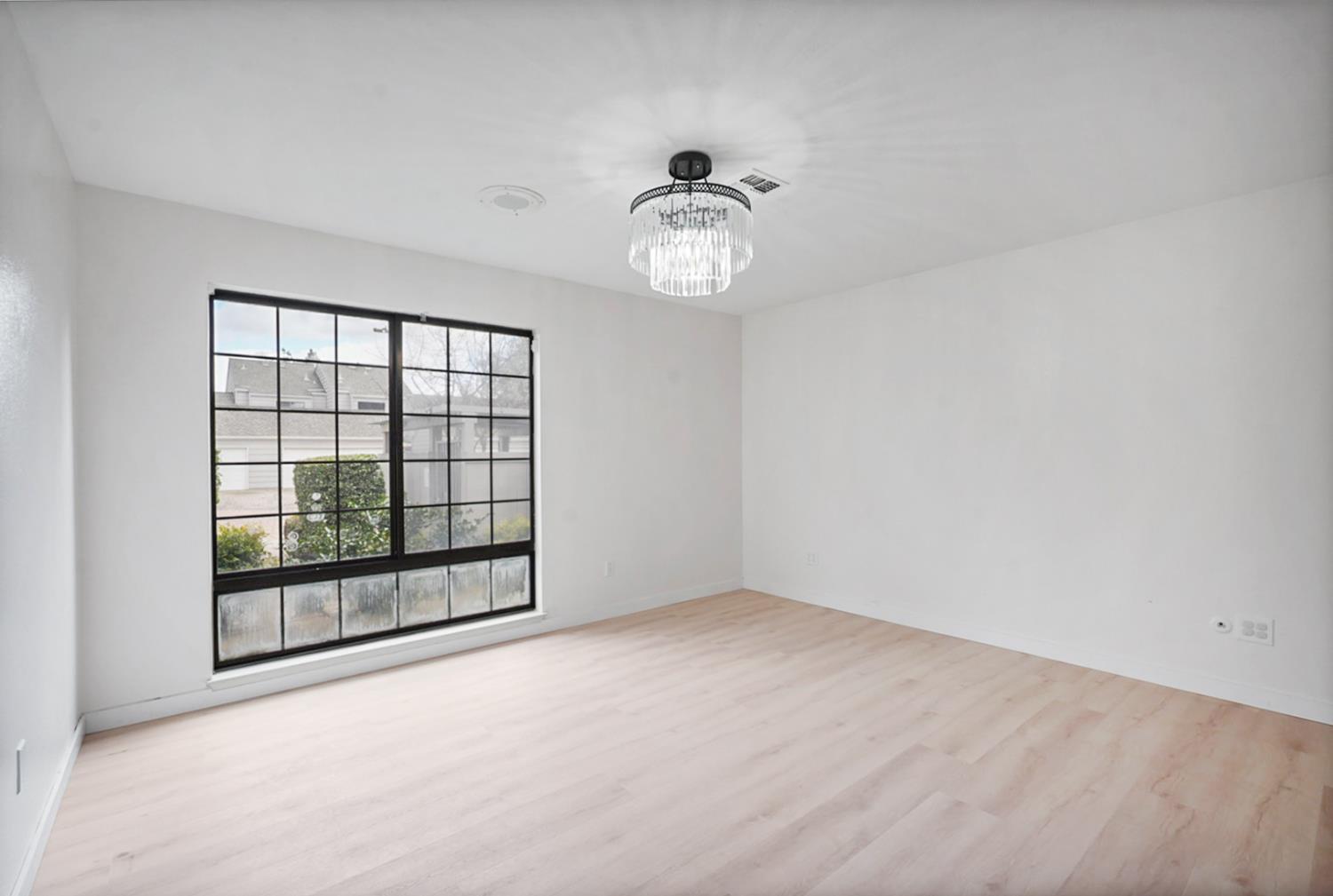 2768 Sherwood Avenue #B, Modesto, CA 95350