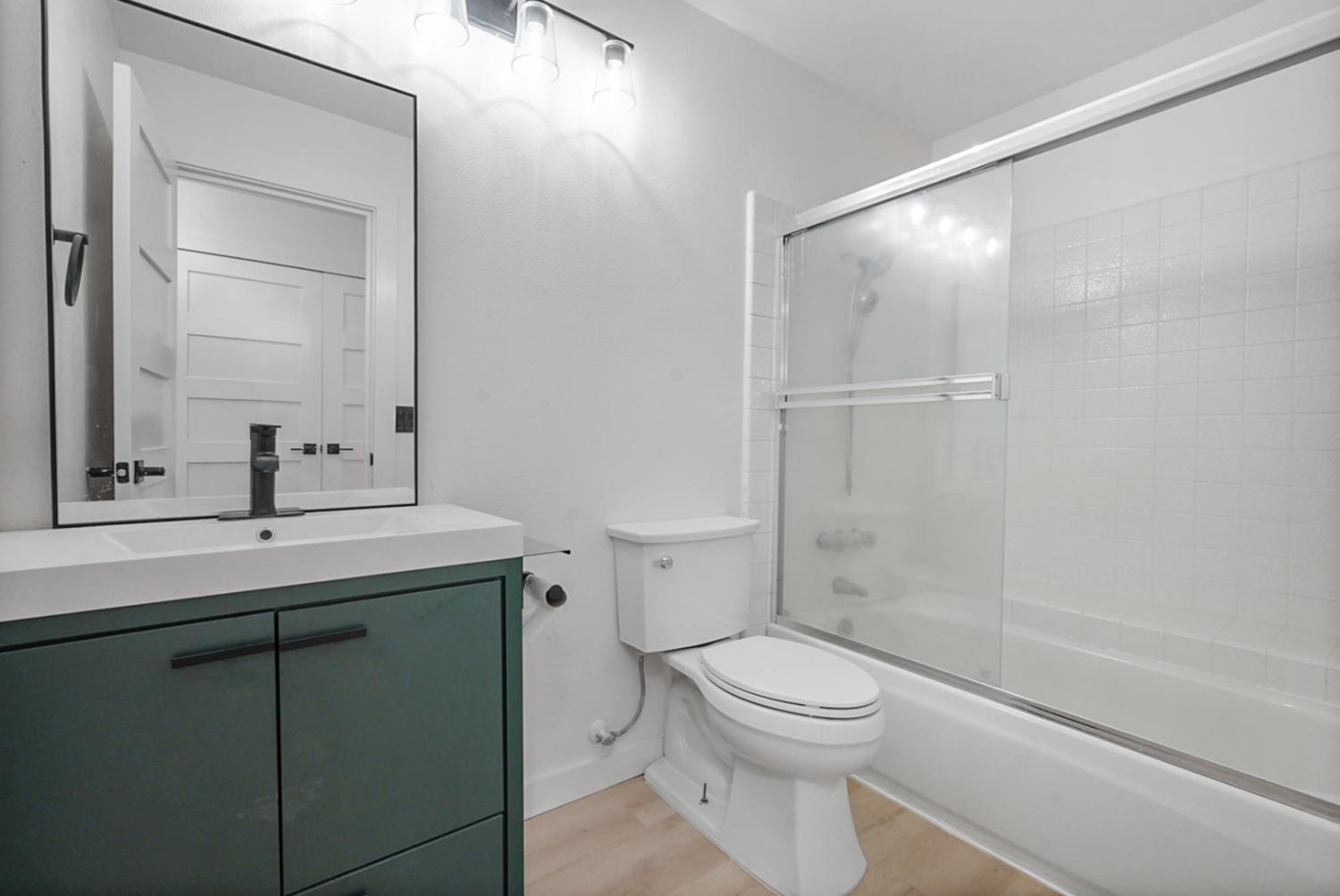 2768 Sherwood Avenue #B, Modesto, CA 95350