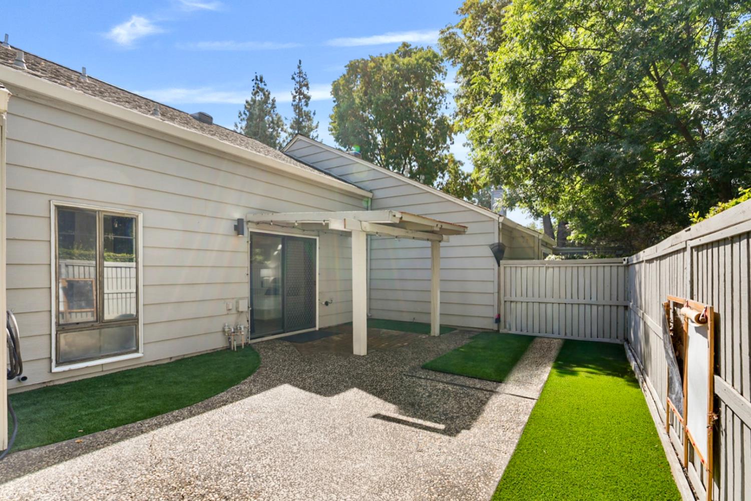 2768 Sherwood Avenue #B, Modesto, CA 95350