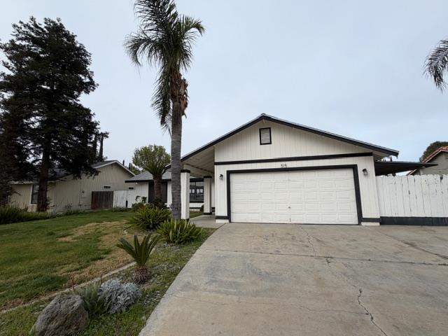 515 N Santa Monica St, Los Banos, CA 93635