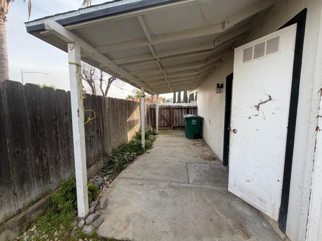 515 N Santa Monica St, Los Banos, CA 93635