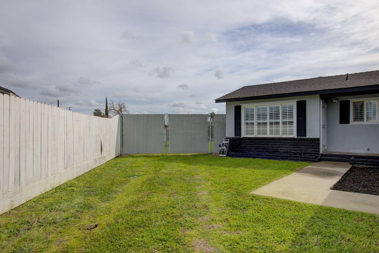 9906 Jennifer Ct, Delhi, CA 95315