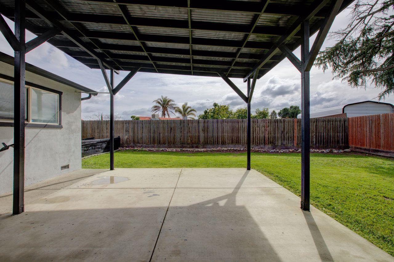 9906 Jennifer Ct, Delhi, CA 95315