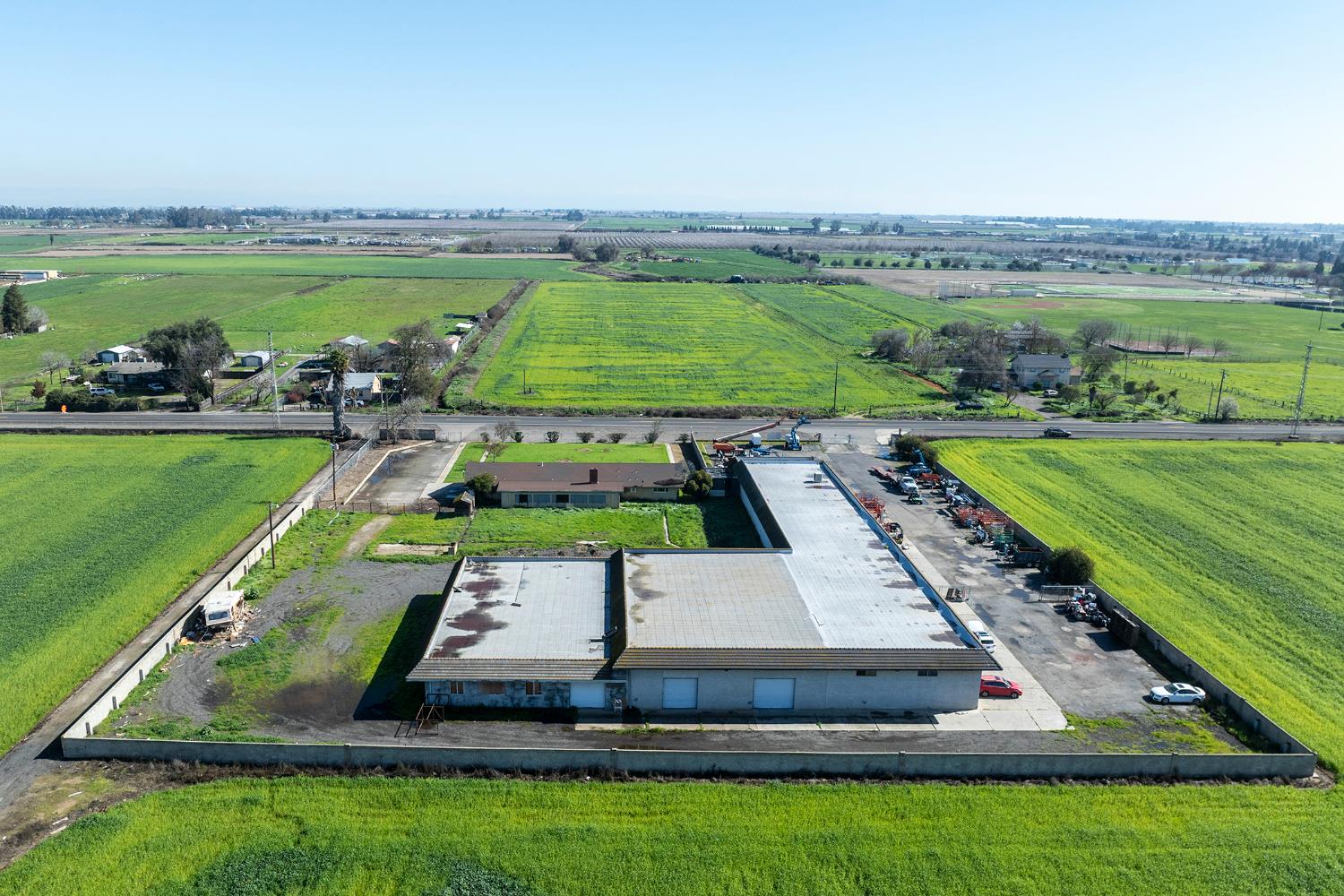 3941 3943 Roselle Ave, Modesto, CA 95357