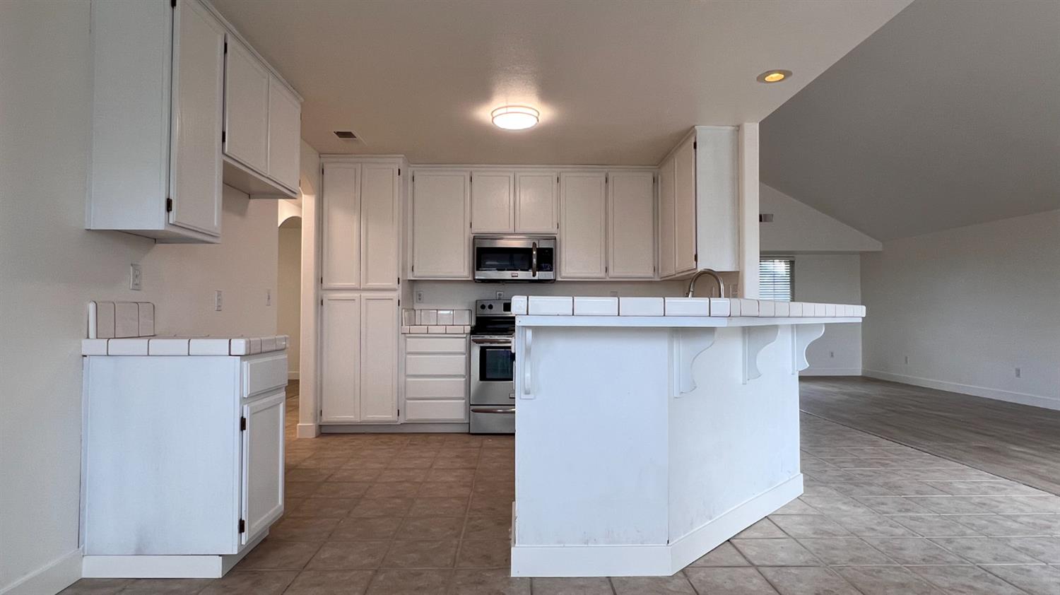 2701 Mozart Dr, Modesto, CA 95358