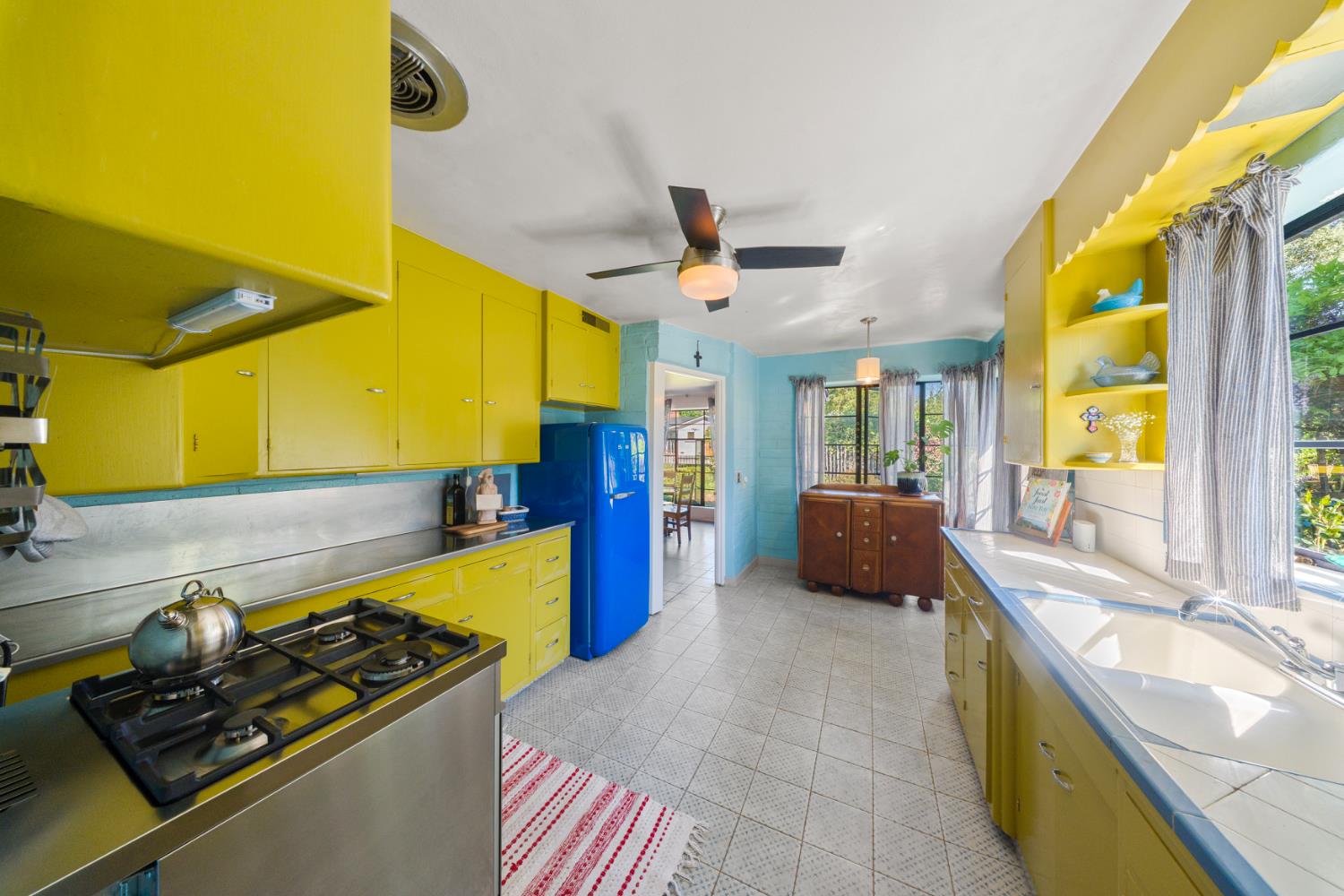 206 Griswold Ave, Modesto, CA 95350