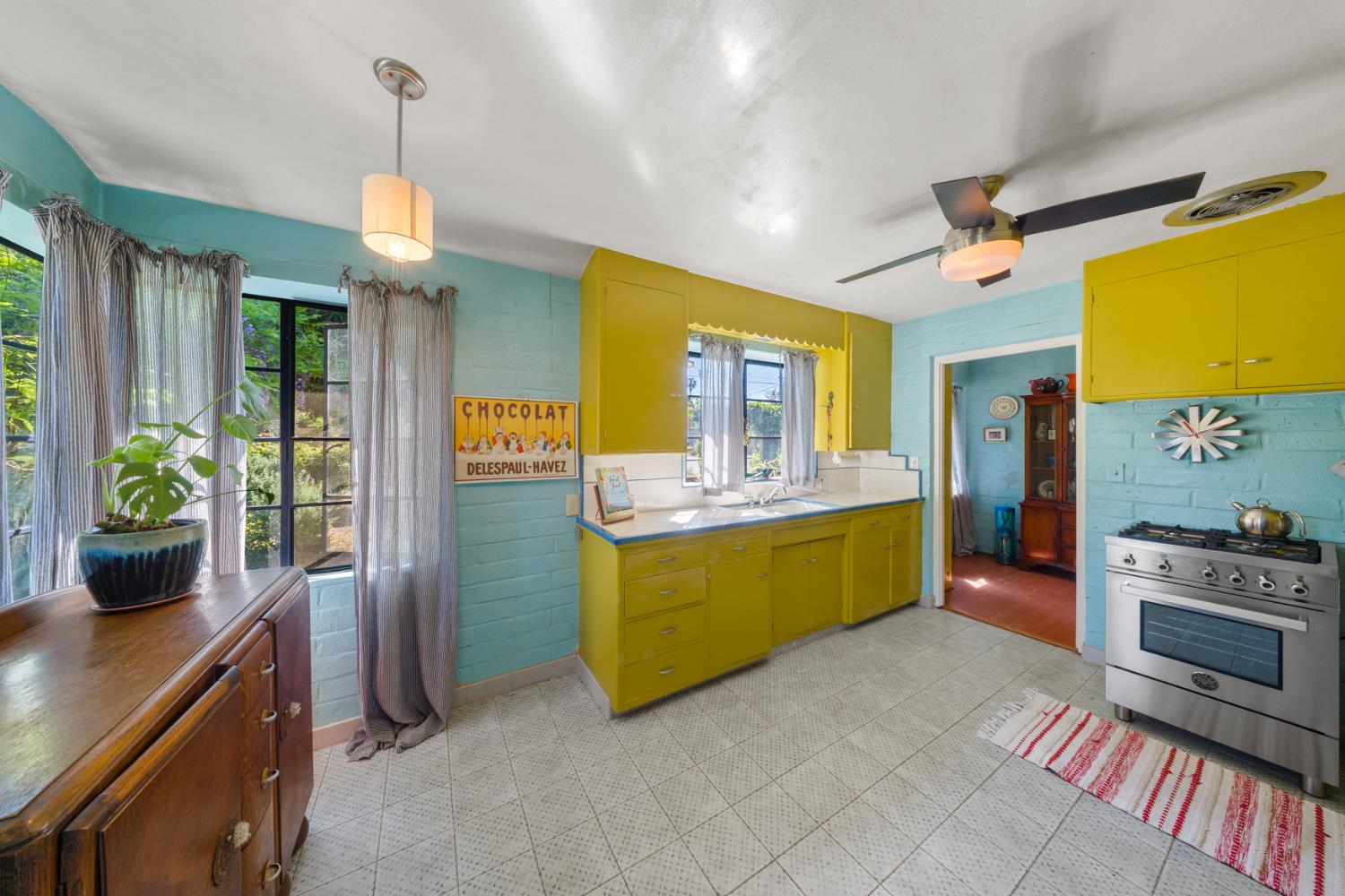 206 Griswold Ave, Modesto, CA 95350