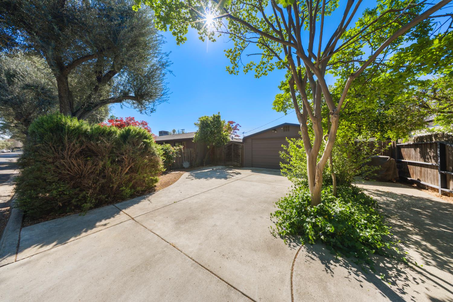 206 Griswold Ave, Modesto, CA 95350