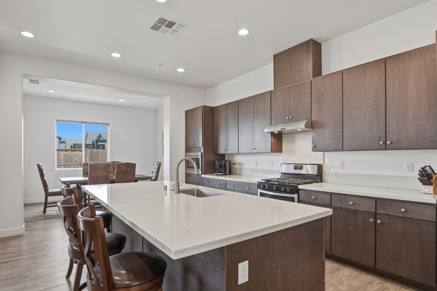 2787 Millstream Ln, Turlock, CA 95382