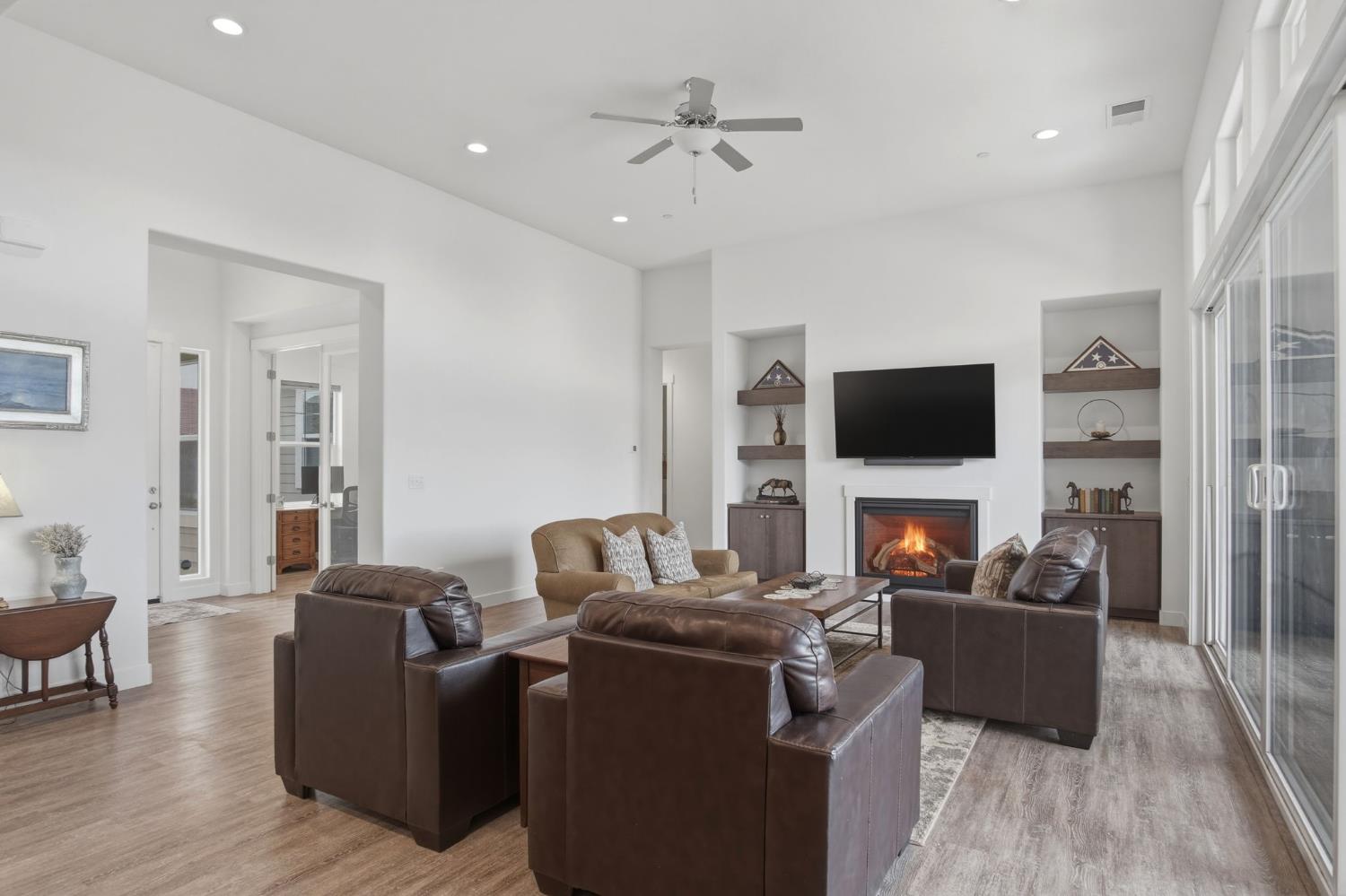 2787 Millstream Ln, Turlock, CA 95382