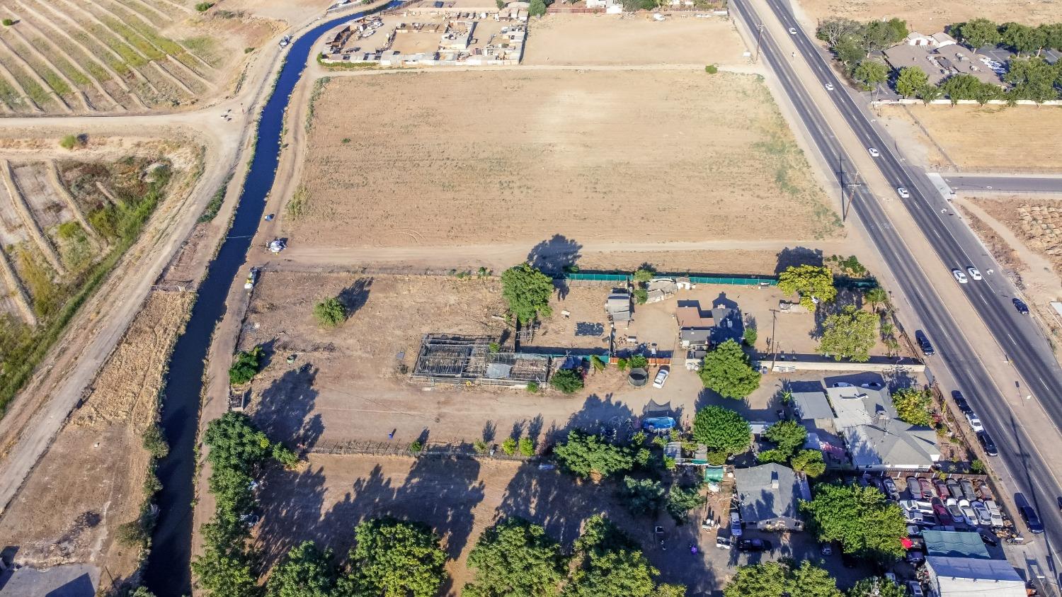 4865 E Jensen Ave, Fresno, CA 93725