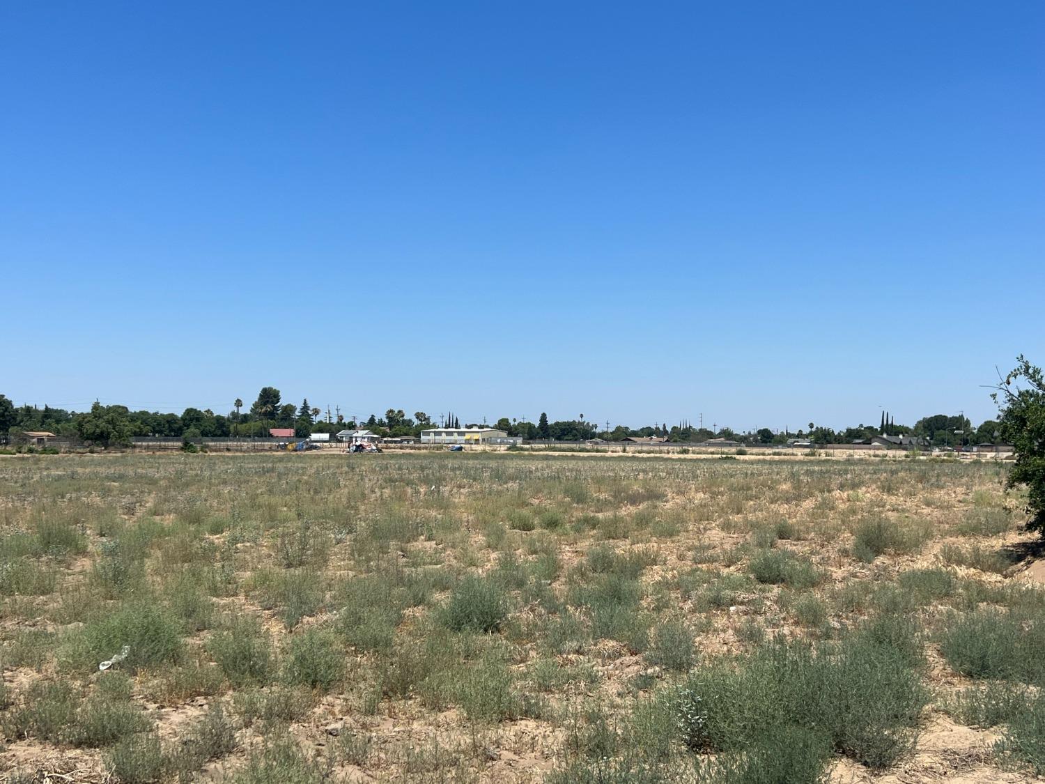 4865 E Jensen Ave, Fresno, CA 93725