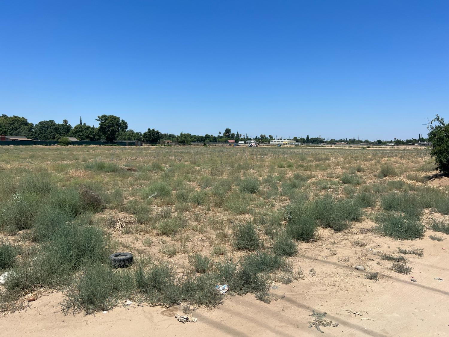 4865 E Jensen Ave, Fresno, CA 93725