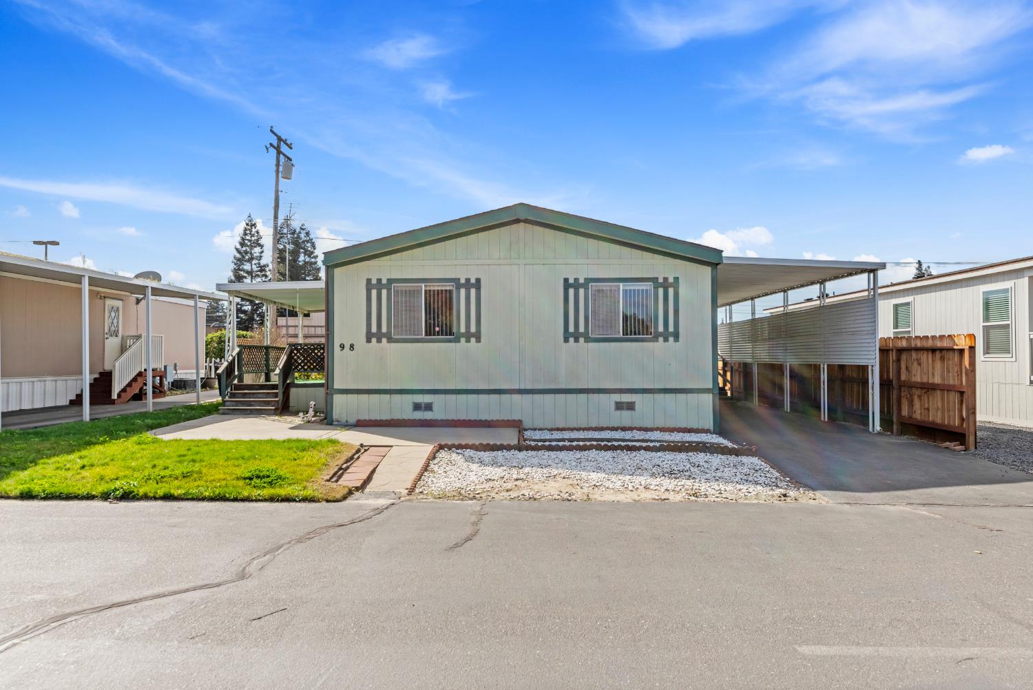 1459 Standiford Ave #98, Modesto, CA 95350