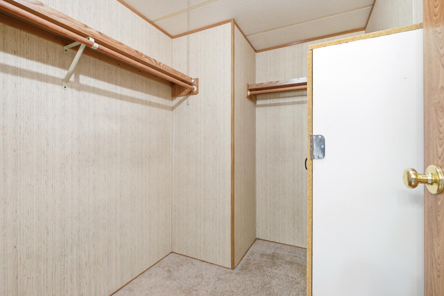 1459 Standiford Ave #98, Modesto, CA 95350