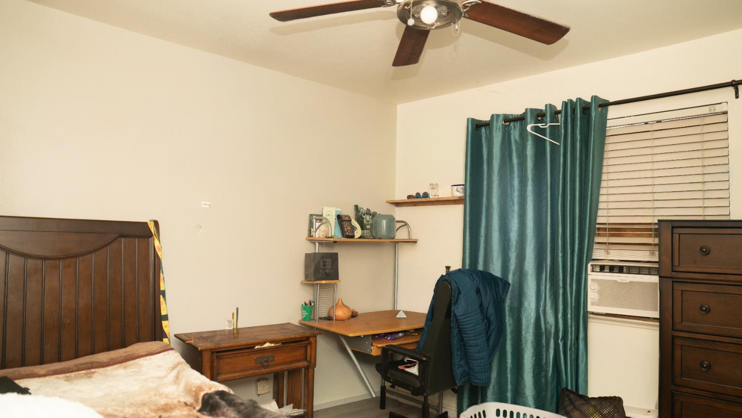 3917 Westfall Ln, Modesto, CA 95357