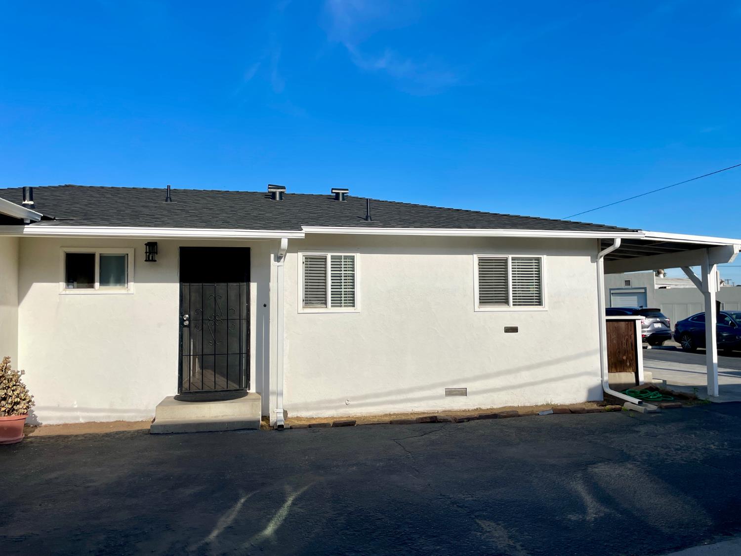 1120 W F St, Oakdale, CA 95361