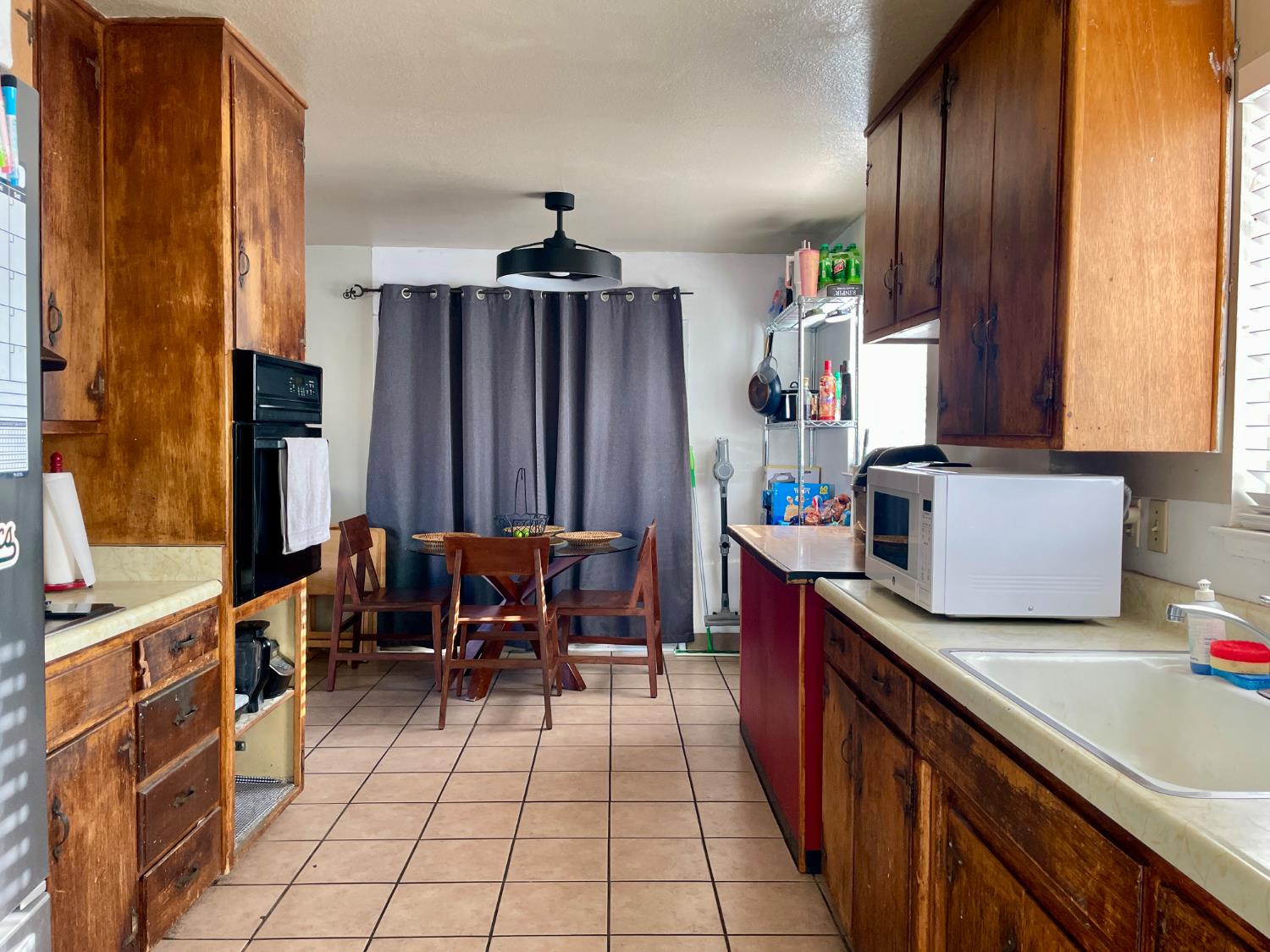 1120 W F St, Oakdale, CA 95361