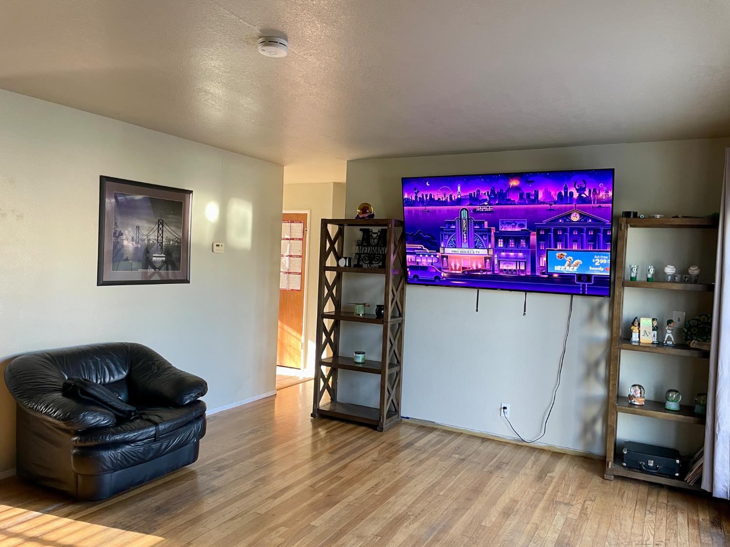 1120 W F St, Oakdale, CA 95361