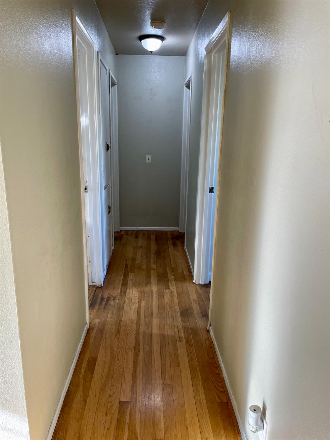 1120 W F St, Oakdale, CA 95361