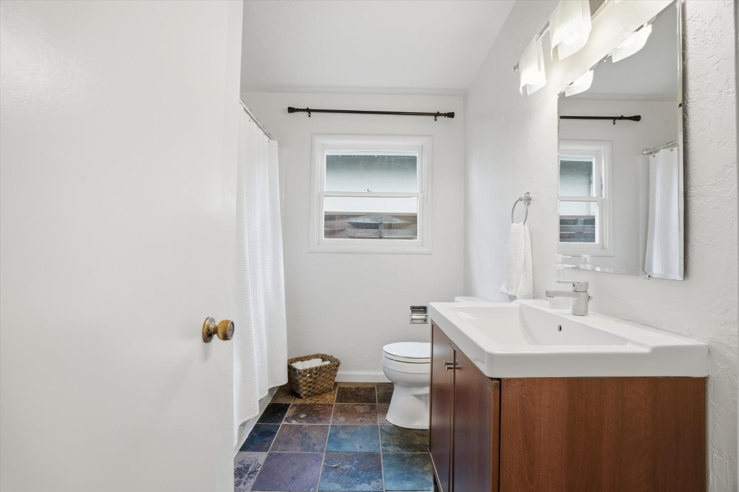 507 Coronado Way, Modesto, CA 95350