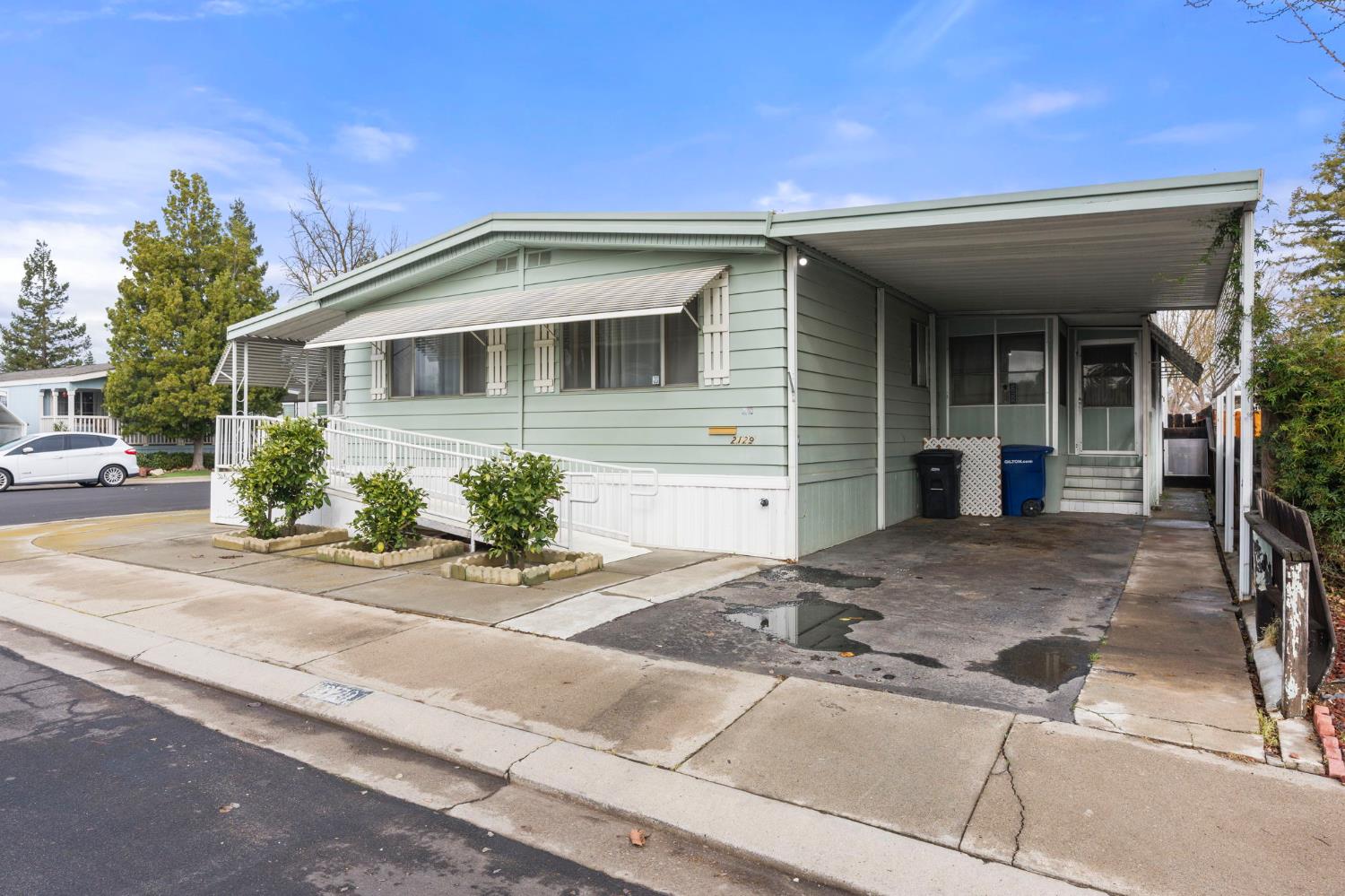 2129 Viking Ln, Modesto, CA 95350
