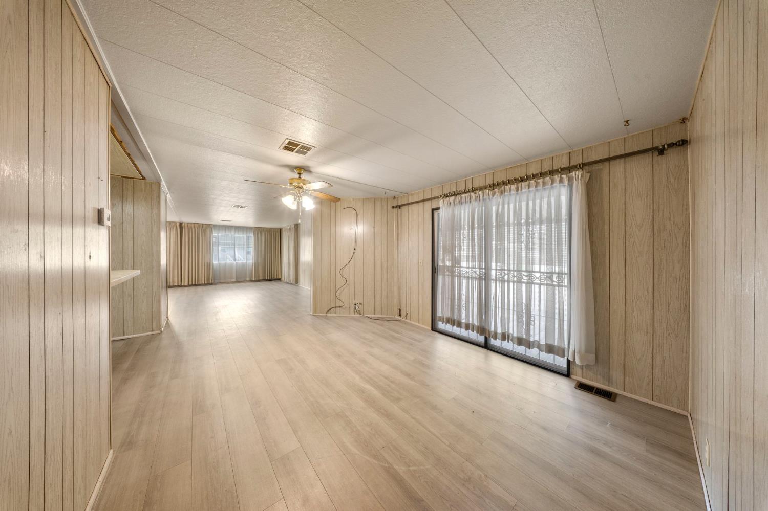 2129 Viking Ln, Modesto, CA 95350