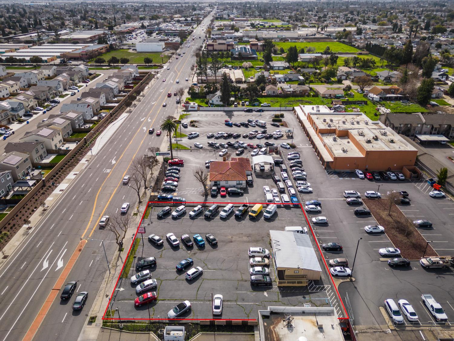 1397 N main St, Manteca, CA 95336