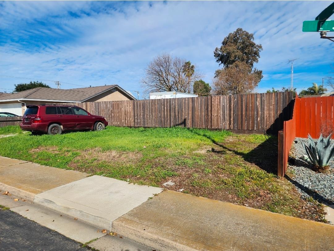 2605 Glasgow Dr, Ceres, CA 95307