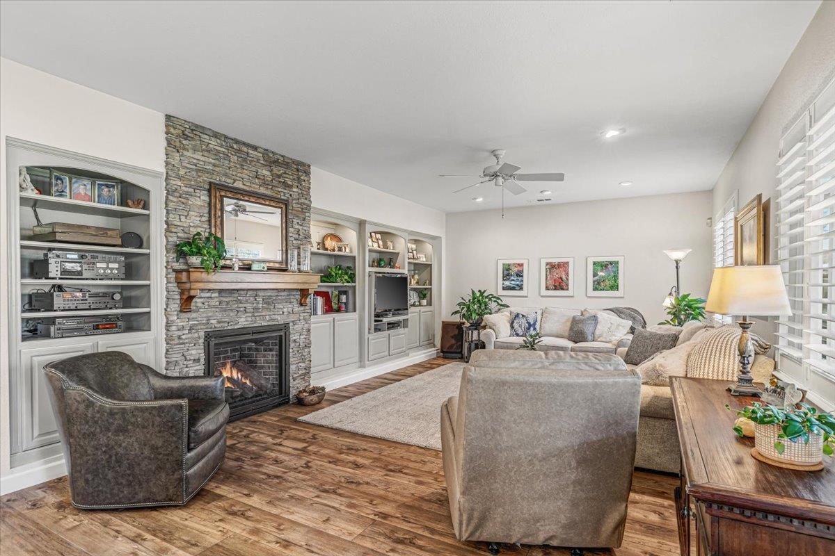 1738 Heirloom Ct, Modesto, CA 95357