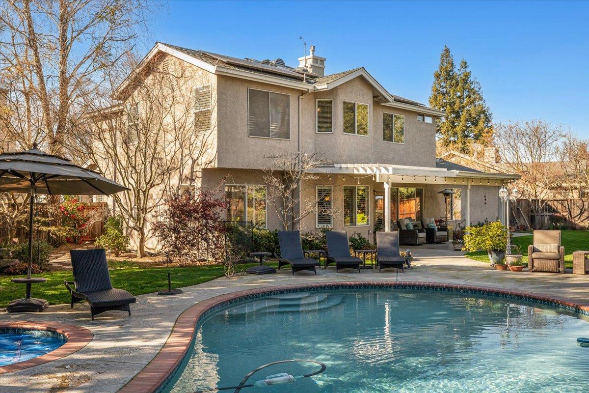 1738 Heirloom Ct, Modesto, CA 95357