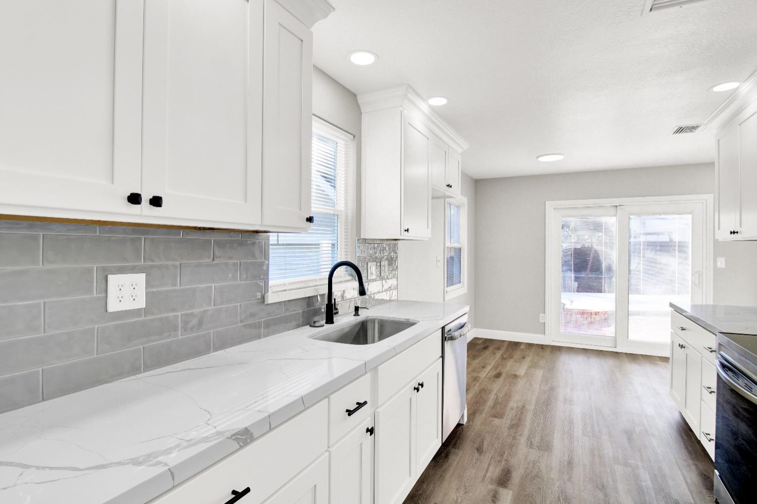 317 Park Ave, Modesto, CA 95354