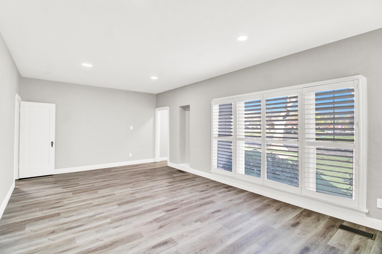 317 Park Ave, Modesto, CA 95354