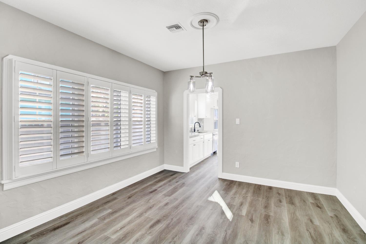 317 Park Ave, Modesto, CA 95354