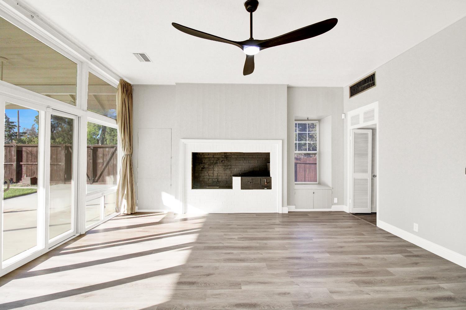 317 Park Ave, Modesto, CA 95354