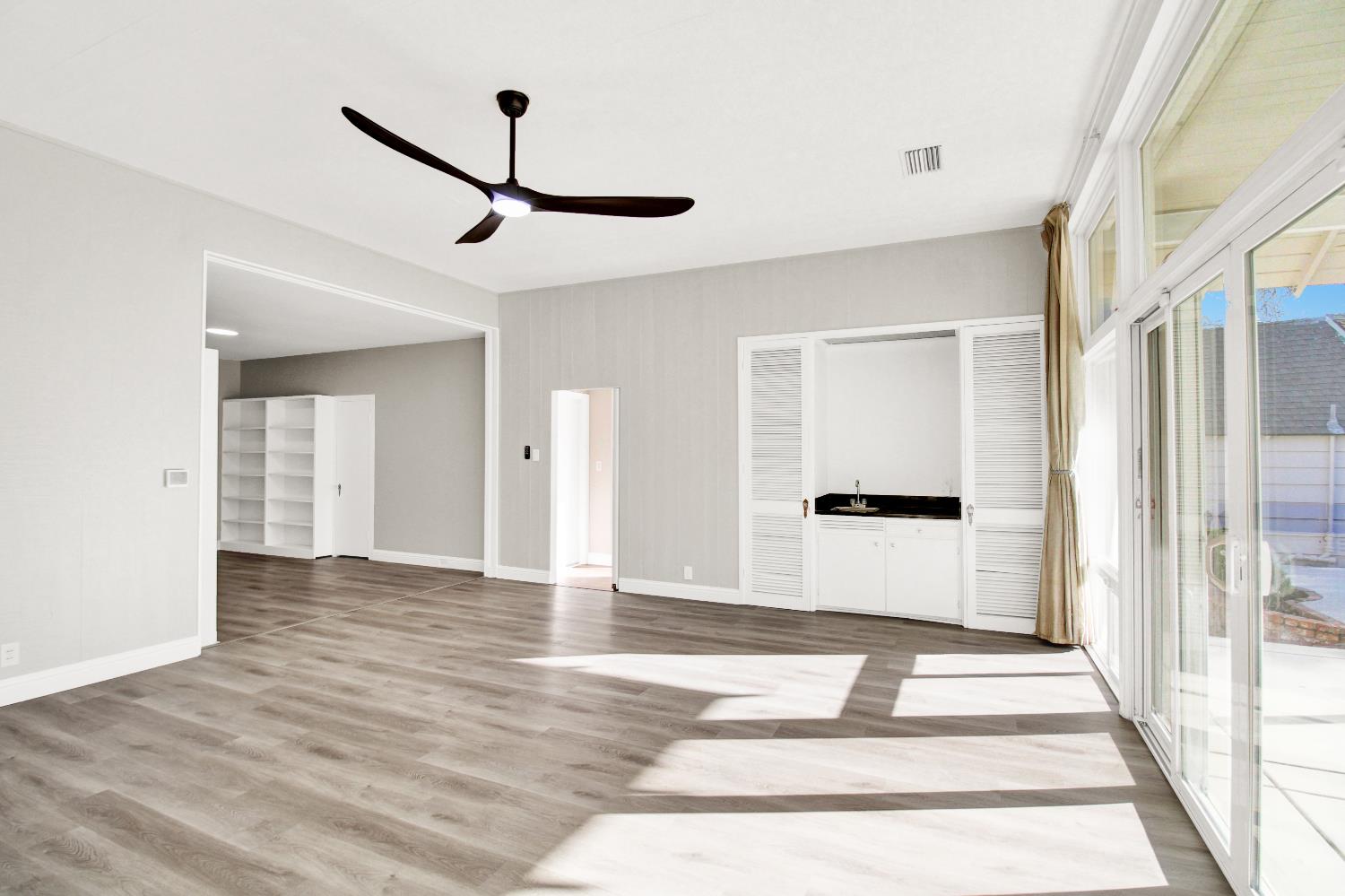 317 Park Ave, Modesto, CA 95354