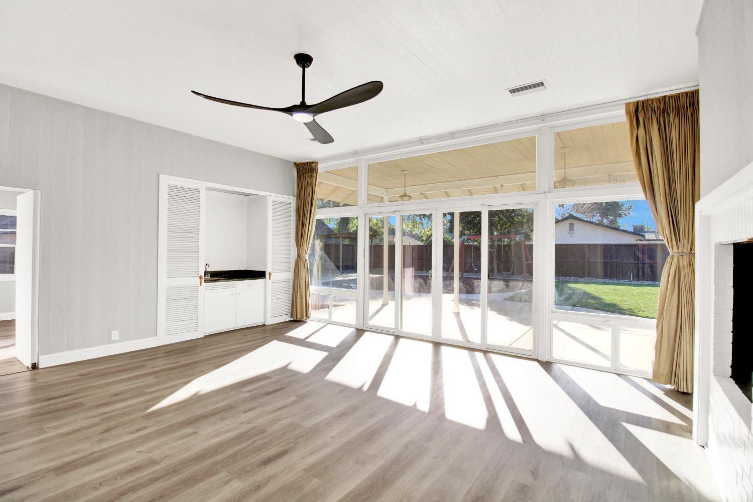 317 Park Ave, Modesto, CA 95354