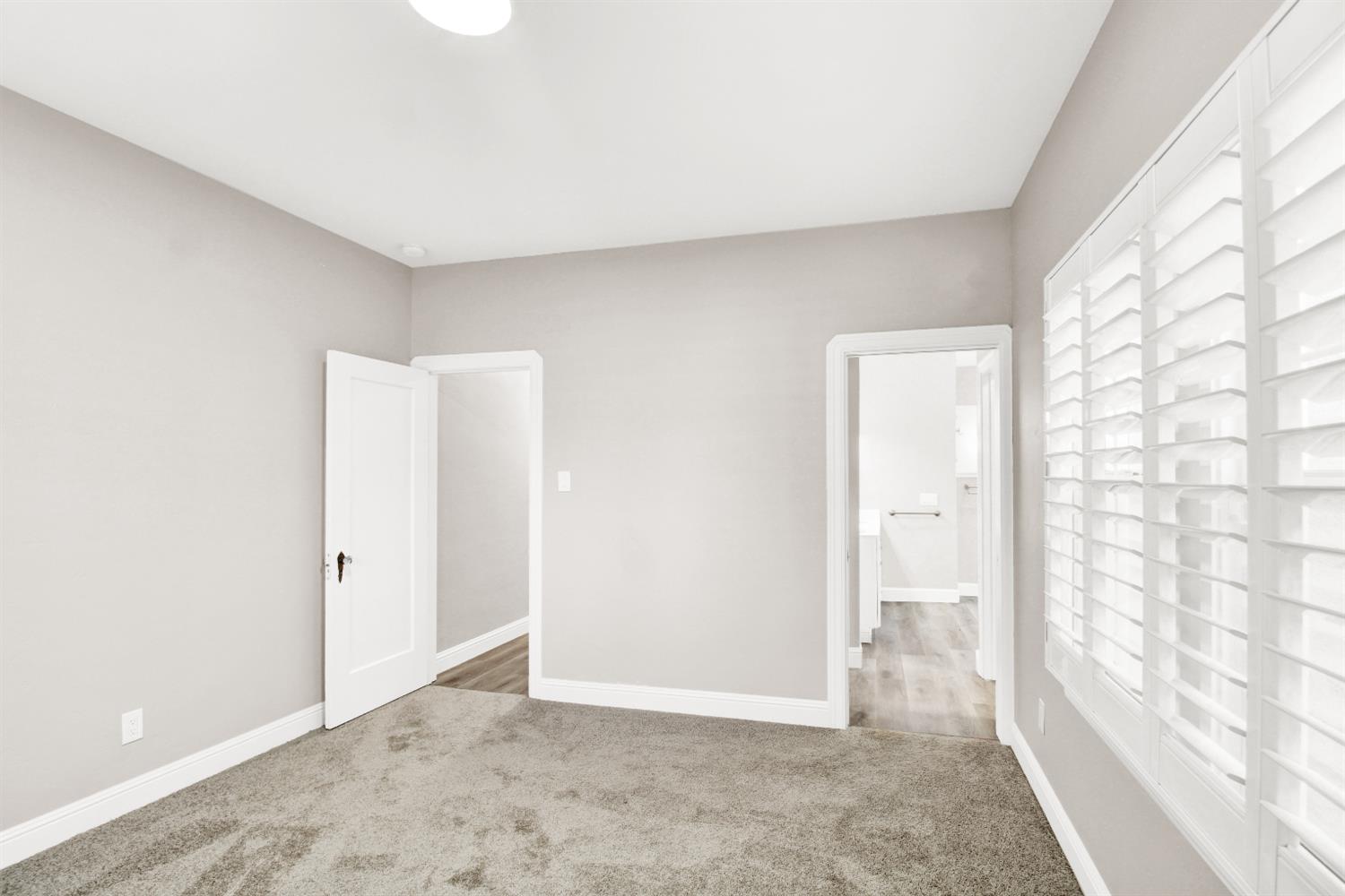 317 Park Ave, Modesto, CA 95354