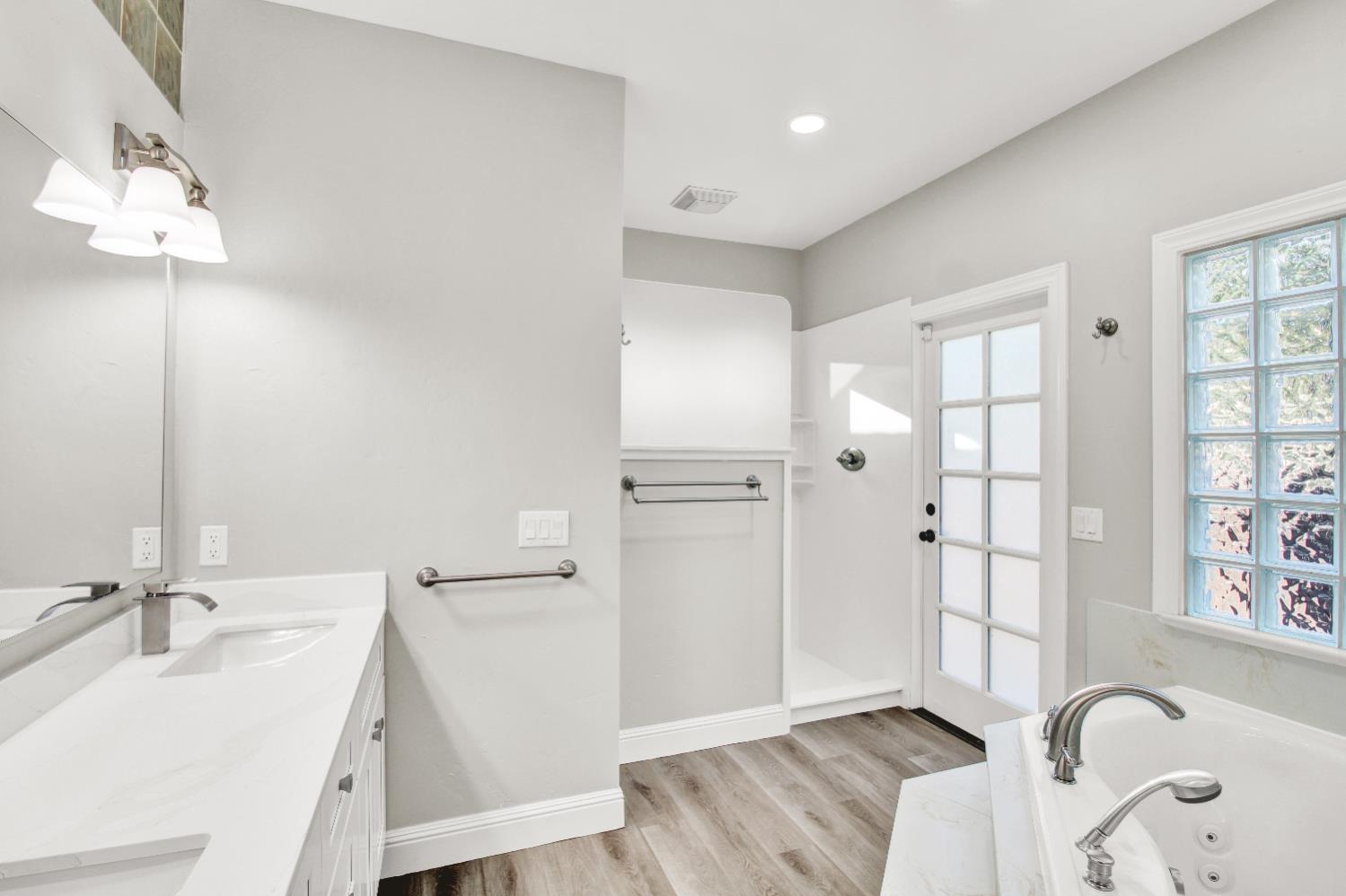 317 Park Ave, Modesto, CA 95354