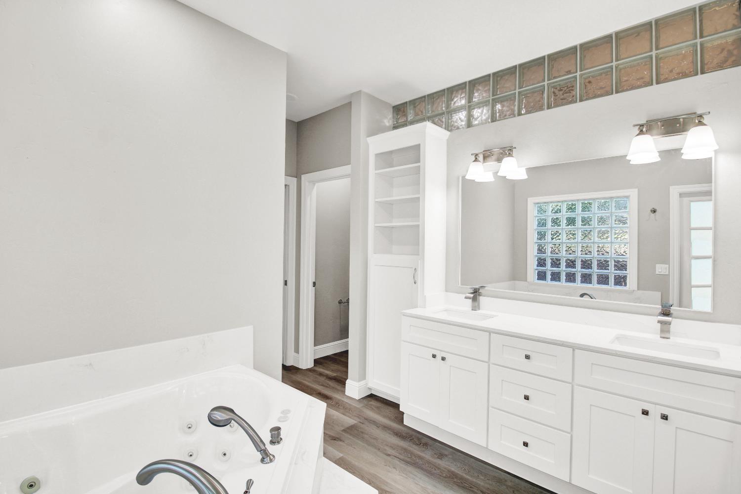 317 Park Ave, Modesto, CA 95354