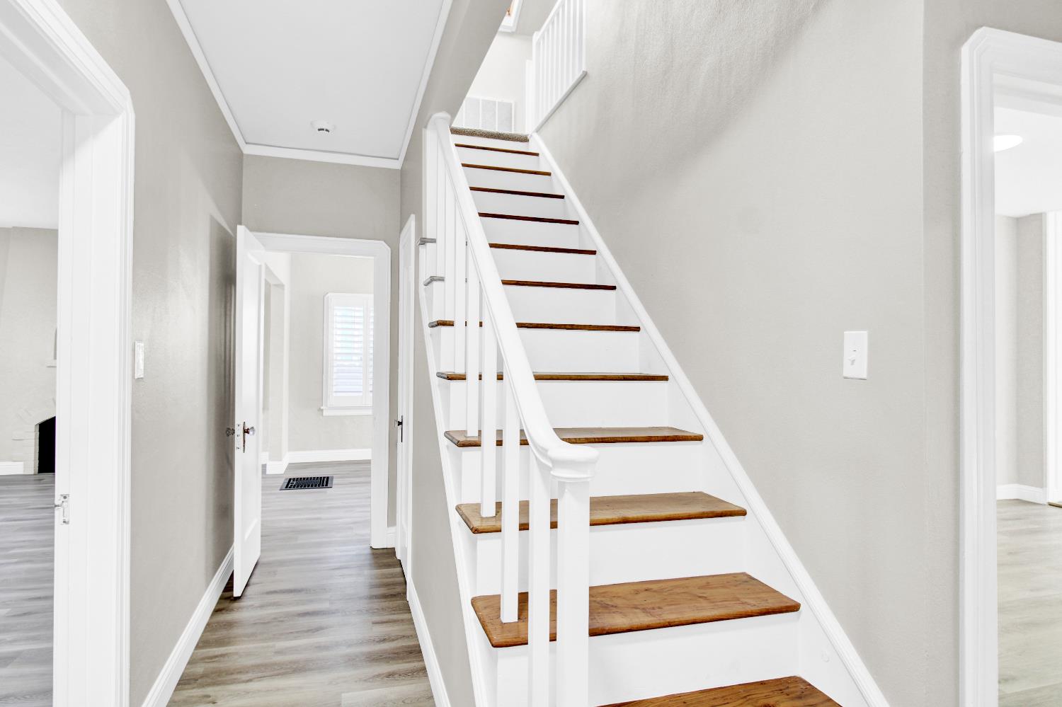 317 Park Ave, Modesto, CA 95354