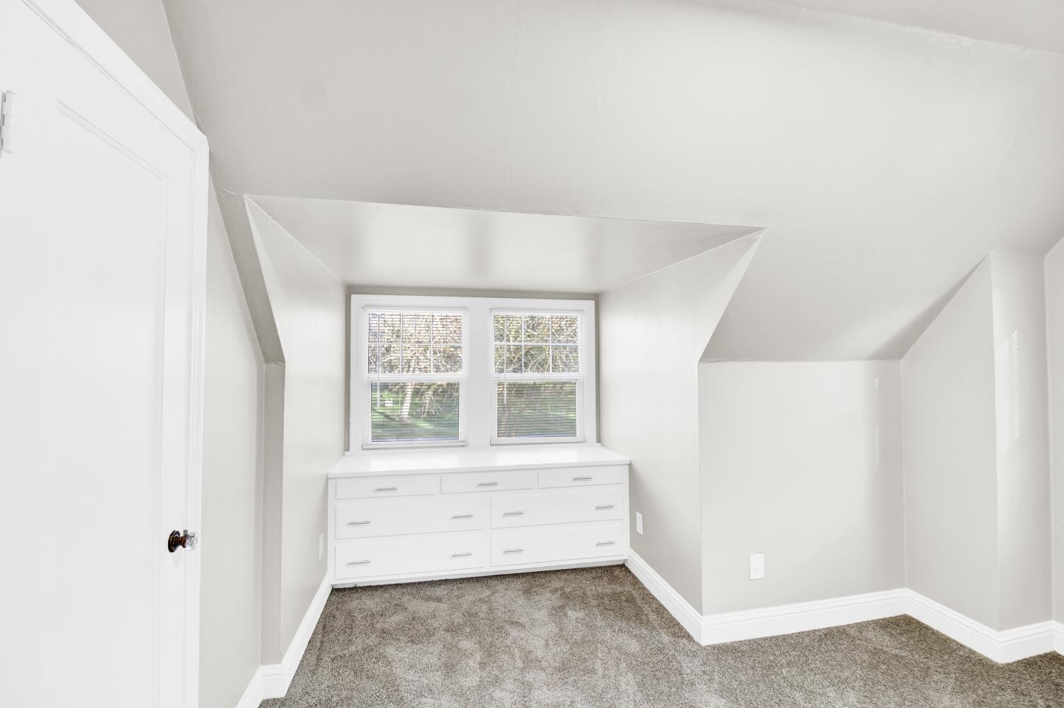 317 Park Ave, Modesto, CA 95354