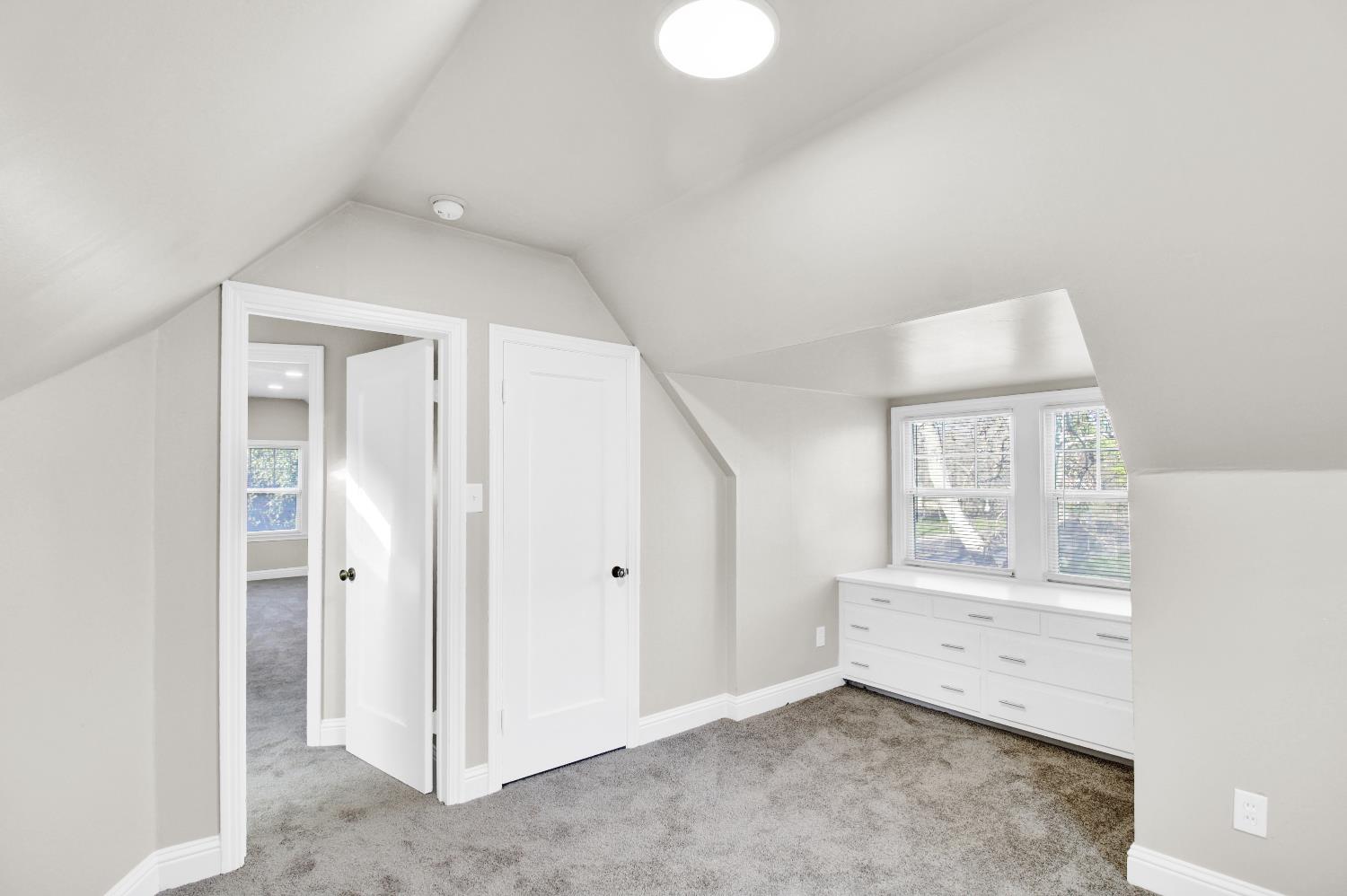 317 Park Ave, Modesto, CA 95354