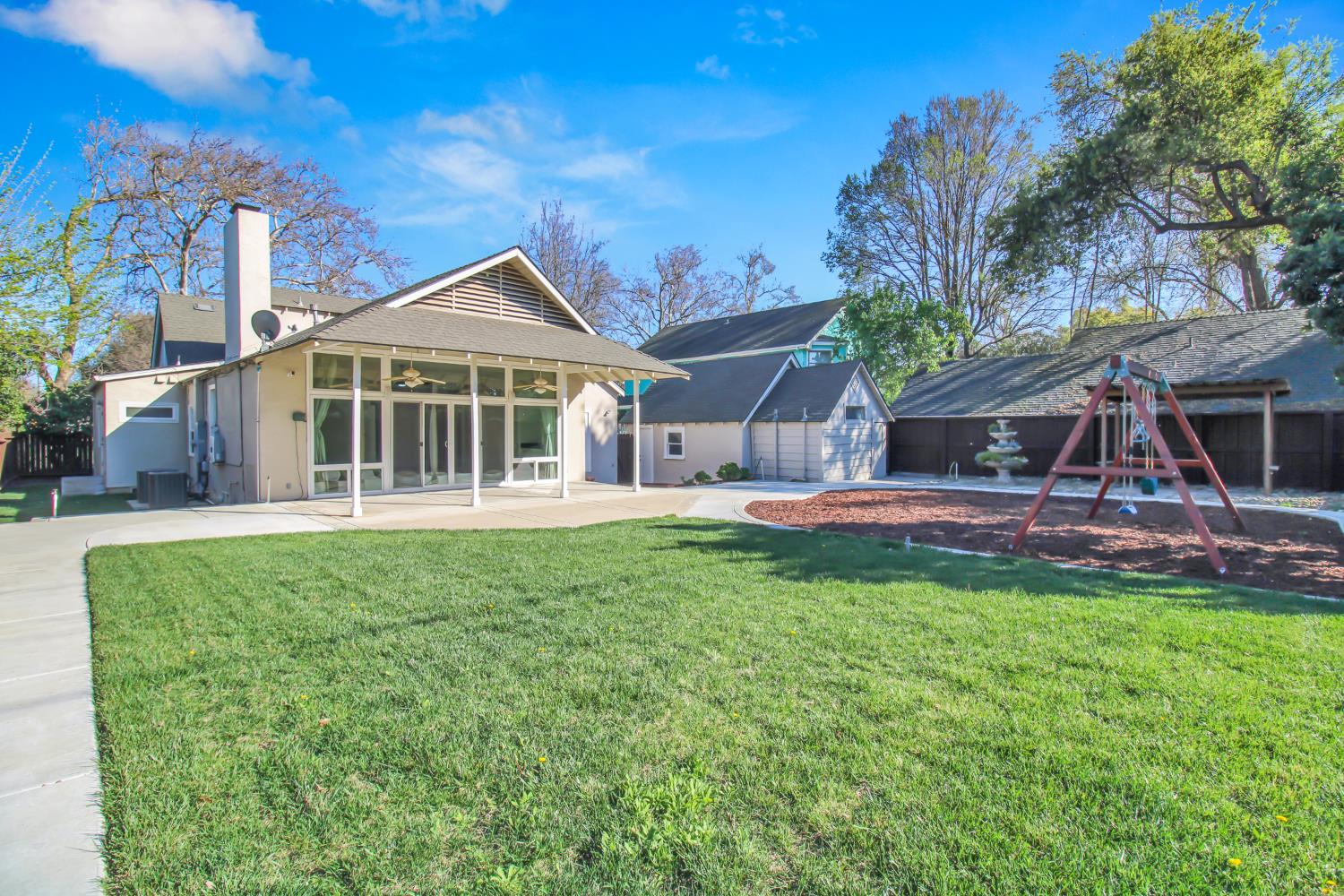 317 Park Ave, Modesto, CA 95354