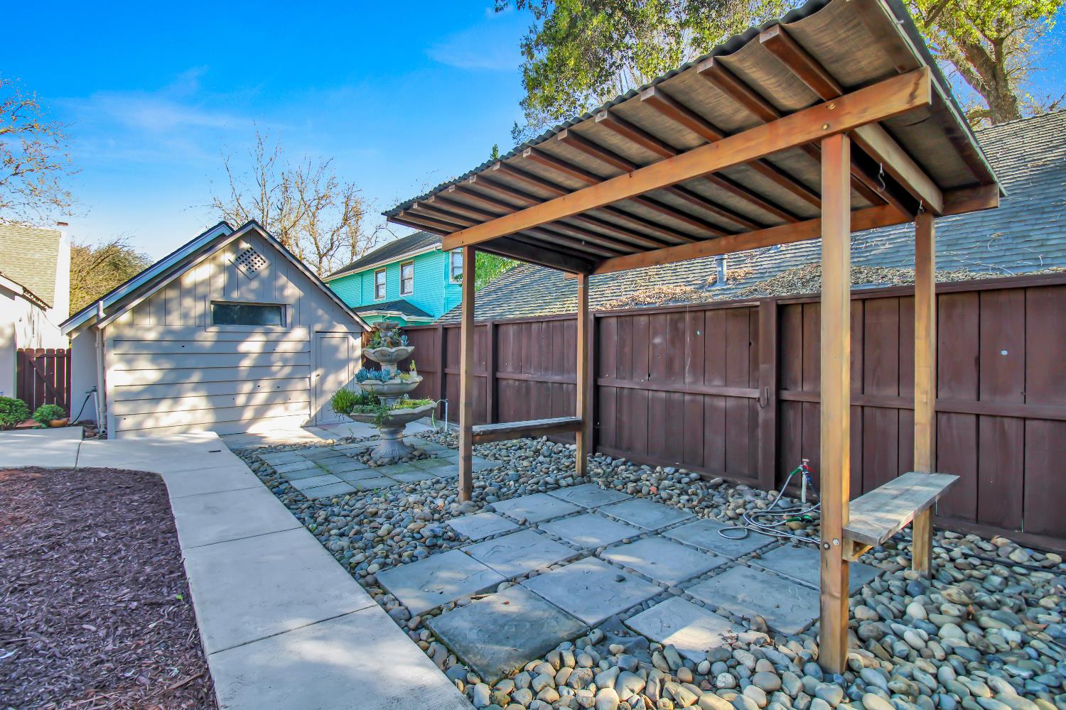 317 Park Ave, Modesto, CA 95354