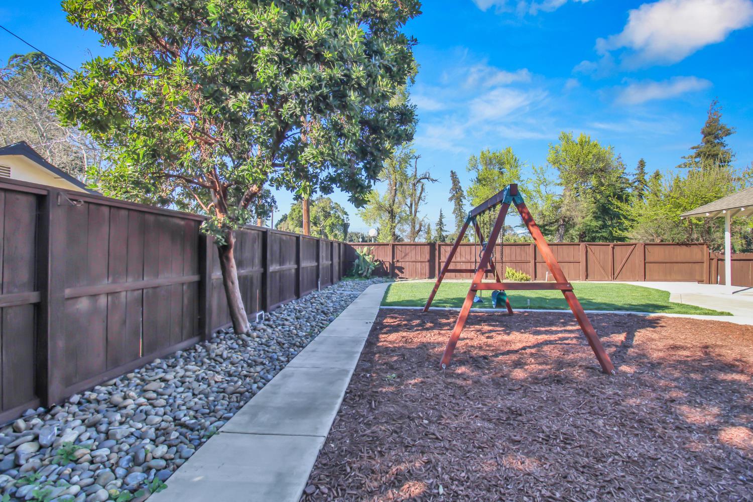 317 Park Ave, Modesto, CA 95354