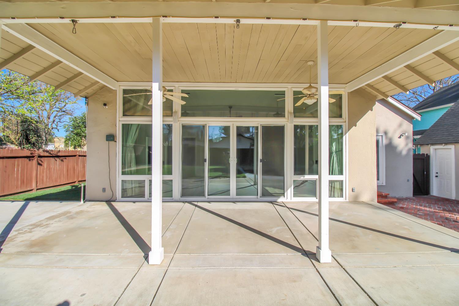 317 Park Ave, Modesto, CA 95354