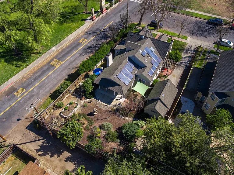 317 Park Ave, Modesto, CA 95354