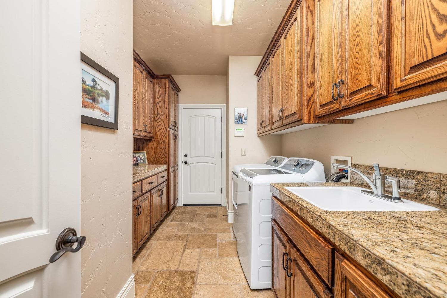 50 Knolls Ct, Copperopolis, CA 95228